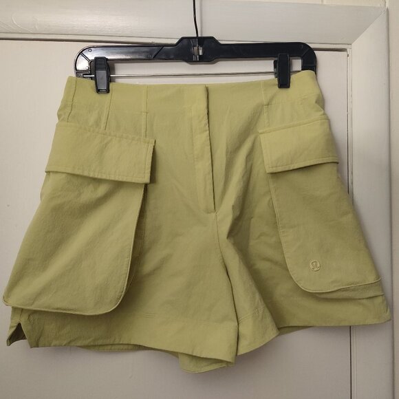 Lululemon Relaxed-Fit Super-High-Rise Cargo Short 4" - Picture 11 of 15